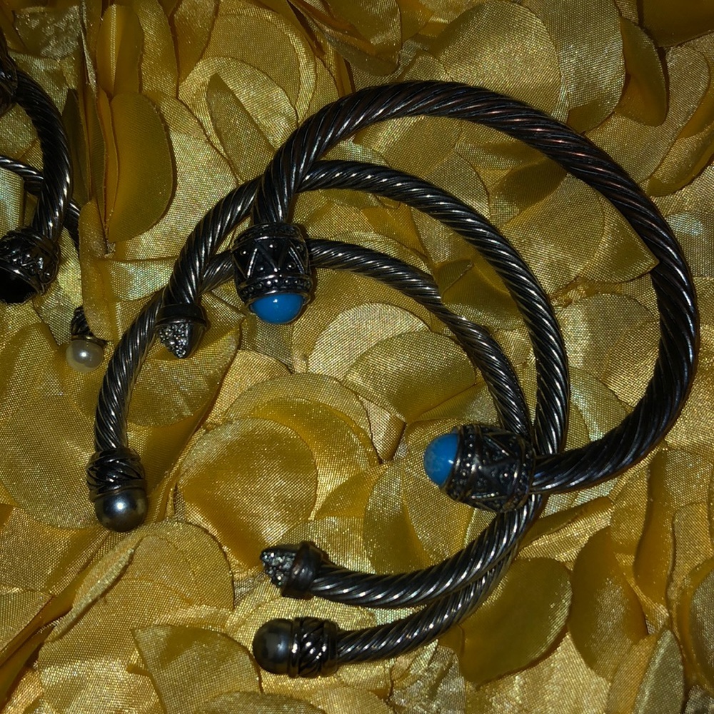 6 METAL BANGLES WITH STONES - Picture 3 of 4